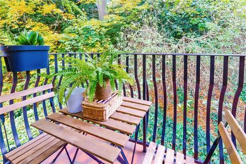 2 bedroom flat for sale, Steep Hill, Croydon, CR0