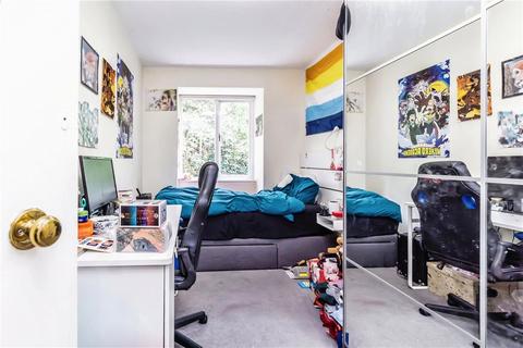 2 bedroom flat for sale, Steep Hill, Croydon, CR0