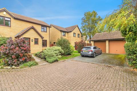 undefined, Gardiner Court, Blue Bridge, Milton Keynes, Buckinghamshire, MK13
