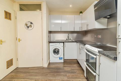 undefined, Moorgate, Leadenhall, Milton Keynes, Buckinghamshire, MK6
