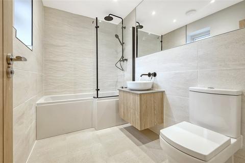 2 bedroom terraced house for sale, Kingswood Way, South Croydon, CR2