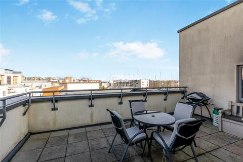 2 bedroom flat for sale, Newfoundland Way, Portishead, Bristol, Somerset, BS20