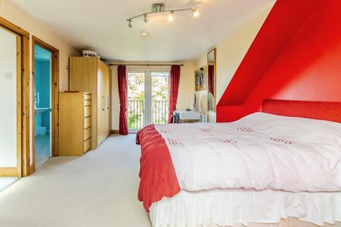 4 bedroom semi-detached house for sale, Harewood Gardens, Sanderstead, South Croydon, Surrey, CR2