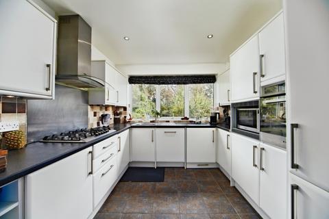 undefined, Addington Road, Sanderstead, South Croydon, CR2