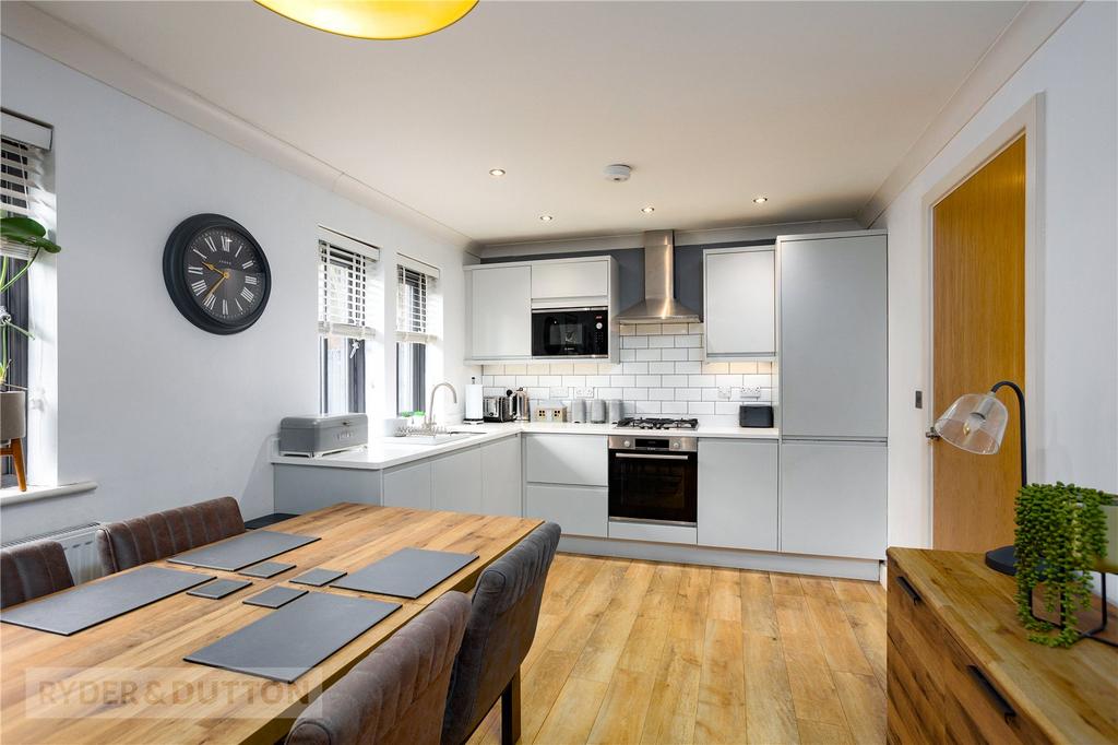 Dining/Kitchen