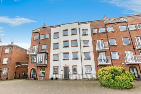 undefined, Merchants Quay, Bristol, BS1