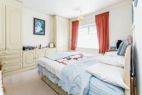 3 bedroom end of terrace house for sale, Grant Road, Croydon, CR0