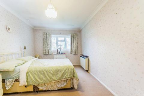 2 bedroom flat for sale, Peregrine Gardens, Croydon, CR0