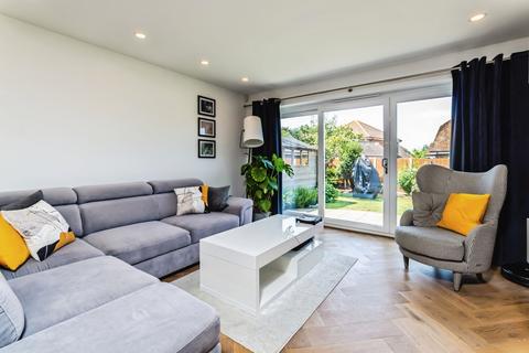 3 bedroom bungalow for sale, Gladeside, Croydon, CR0