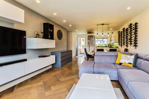 3 bedroom bungalow for sale, Gladeside, Croydon, CR0