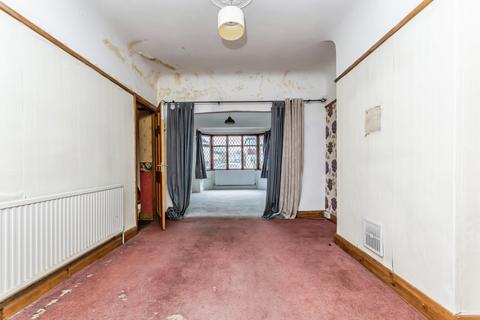 3 bedroom end of terrace house for sale, Chaffinch Avenue, Croydon, CR0