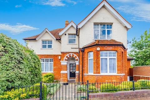 1 bedroom flat for sale, Wickham Road, Shirley, Croydon, Surrey, CR0