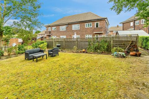 undefined, Lyconby Gardens, Croydon, CR0