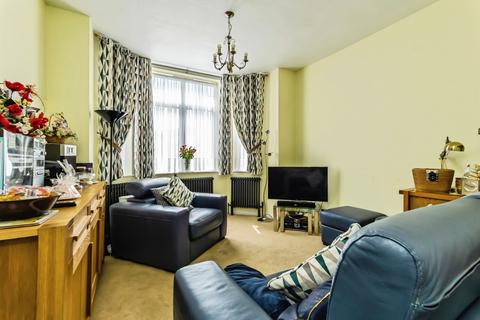 1 bedroom flat for sale, Wickham Road, Croydon, CR0