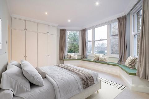 2 bedroom flat to rent, Holland Park Avenue, London W11