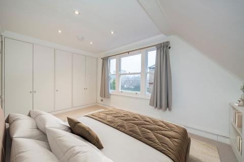 2 bedroom flat to rent, Holland Park Avenue, London W11