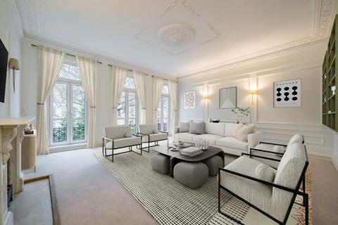 Holland Park Avenue, London W11
