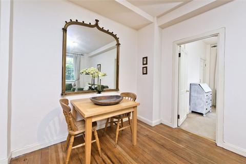 1 bedroom flat to rent, Langford Court, London NW8