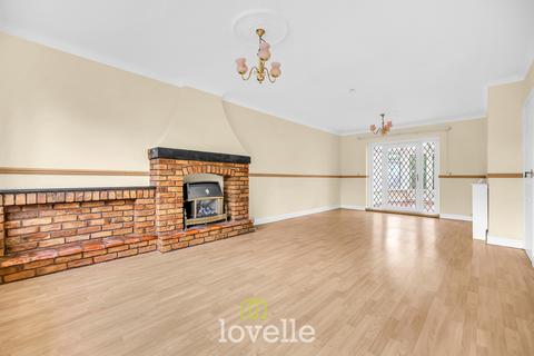 undefined, Findlay Crescent, New Waltham DN36