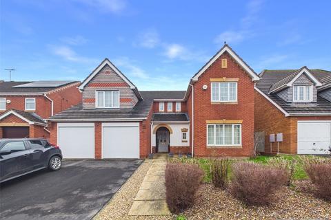 5 bedroom detached house for sale, Horseshoe Way, Hempsted, Gloucester, GL2