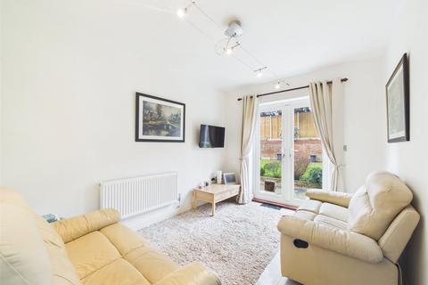 5 bedroom detached house for sale, Horseshoe Way, Hempsted, Gloucester, GL2