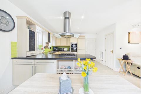 5 bedroom detached house for sale, Horseshoe Way, Hempsted, Gloucester, GL2