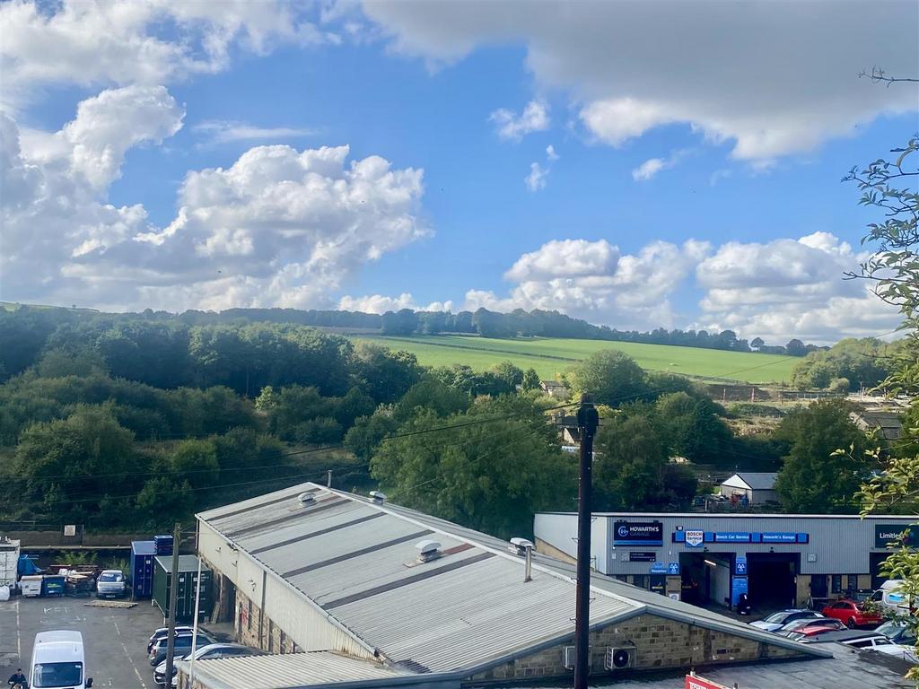 Bramleys Estate Agents - Huddersfield Road - Mirfi