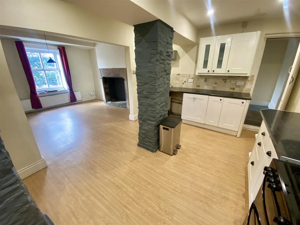 Bramleys Estate Agents - Huddersfield Road - Mirfi