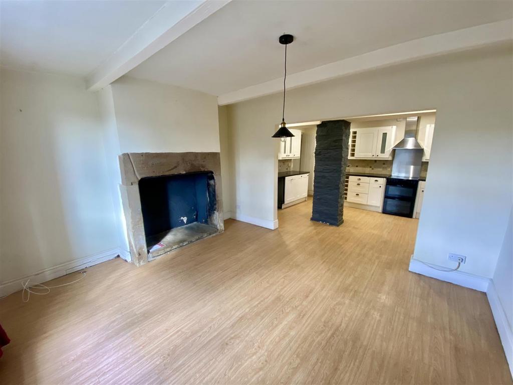 Bramleys Estate Agents - Huddersfield Road - Mirfi