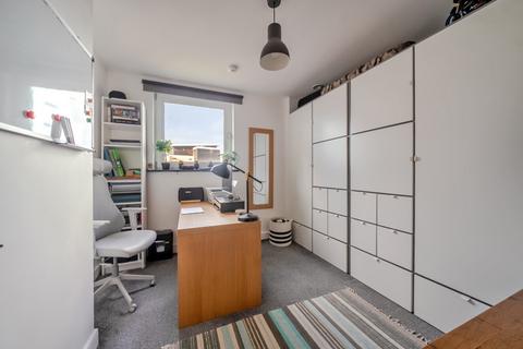 2 bedroom flat for sale, Ocean Way, Ocean Village, Southampton, Hampshire, SO14