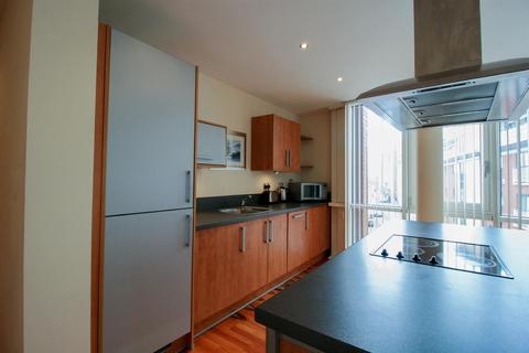 2 bedroom apartment to rent, Glasshouse, 3 Canal Square
