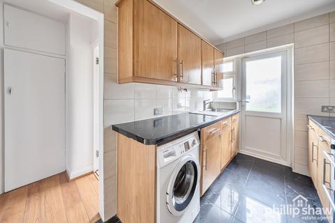 2 bedroom maisonette for sale, Kenton Lane, Harrow, HA3