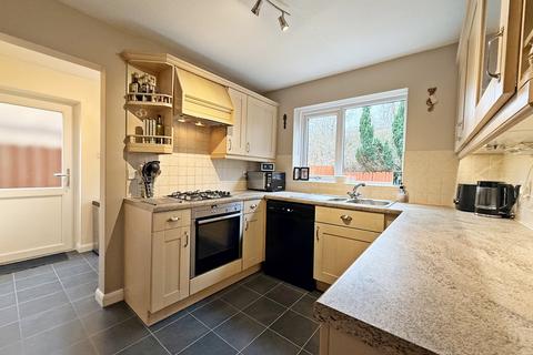 undefined, Llanharry, Pontyclun CF72