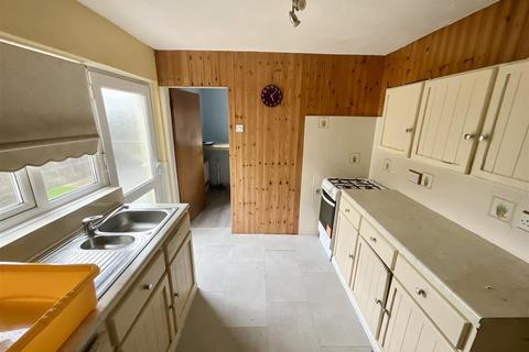undefined, Ynys Wen, Llanelli