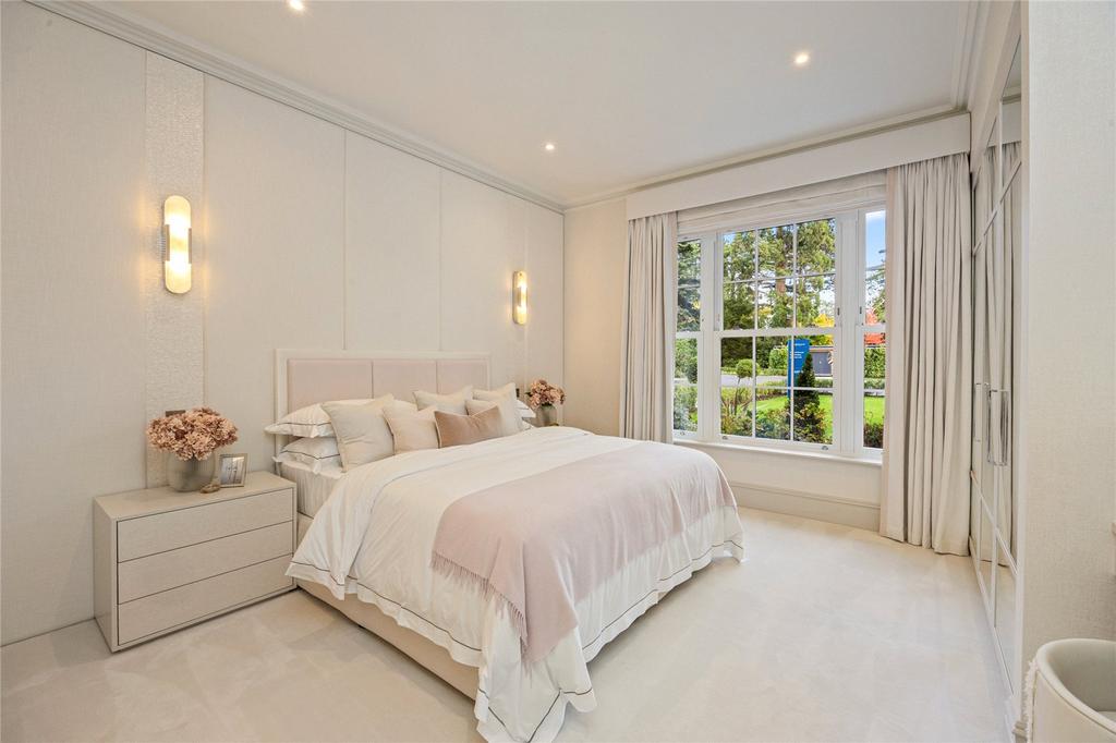 Show Apartment
