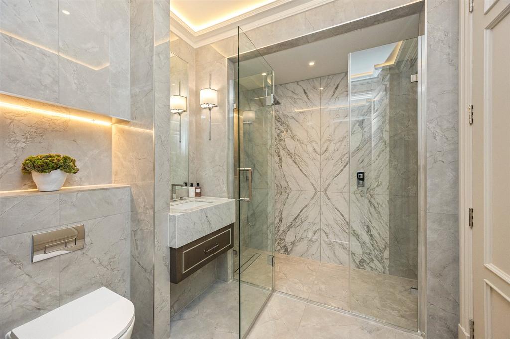Show Apartment