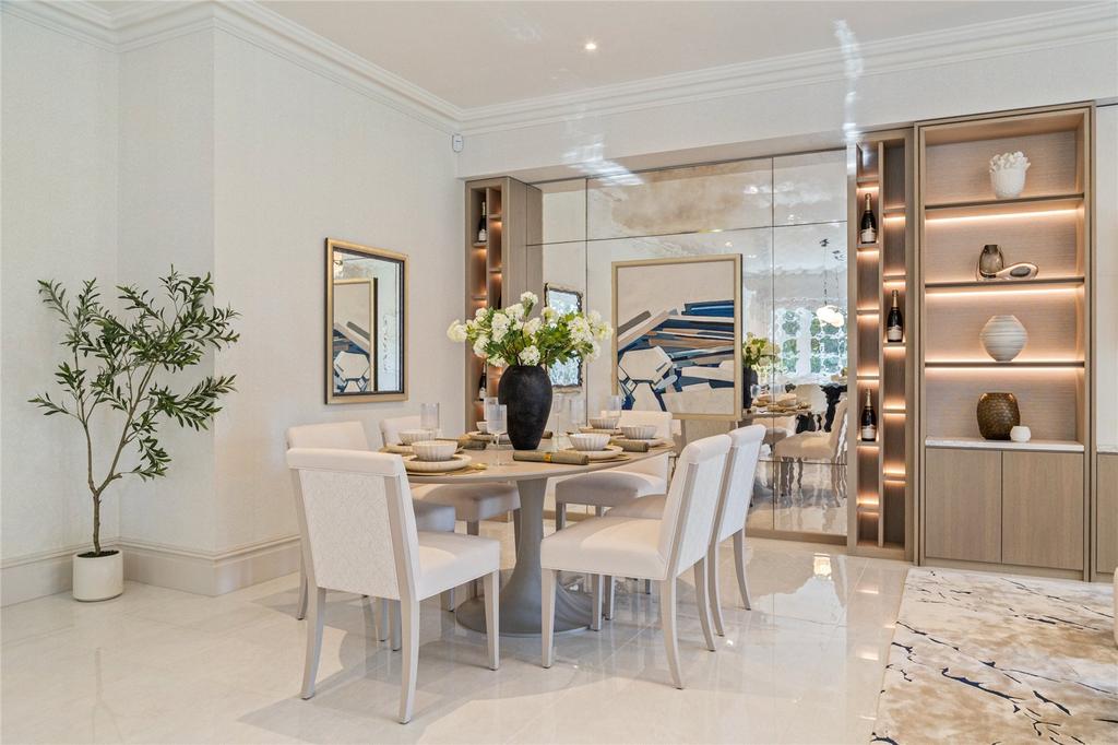 Show Apartment