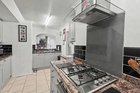 2 bedroom terraced house for sale, Binsted Close, Eastbourne BN22