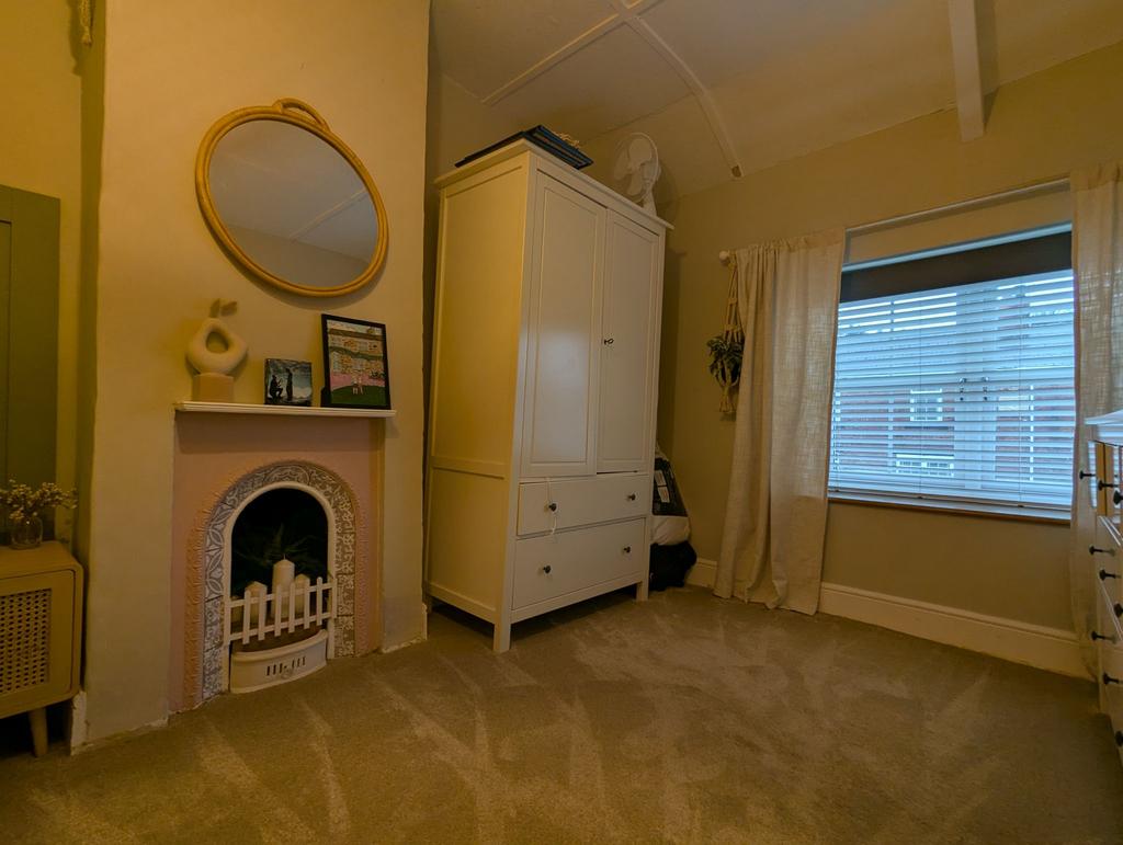 Photograph 9