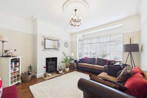undefined, Ambleside Drive, Southend-on-sea, SS1