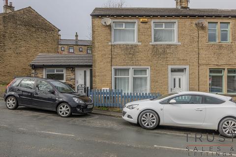 2 bedroom apartment to rent, Tofts Grove, Brighouse, HD6