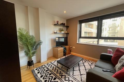 1 bedroom apartment to rent, The Gateway North, Crown Point Road, Leeds