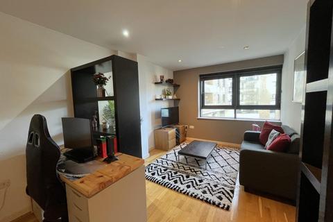 1 bedroom apartment to rent, The Gateway North, Crown Point Road, Leeds