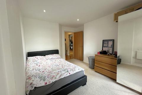 1 bedroom apartment to rent, The Gateway North, Crown Point Road, Leeds