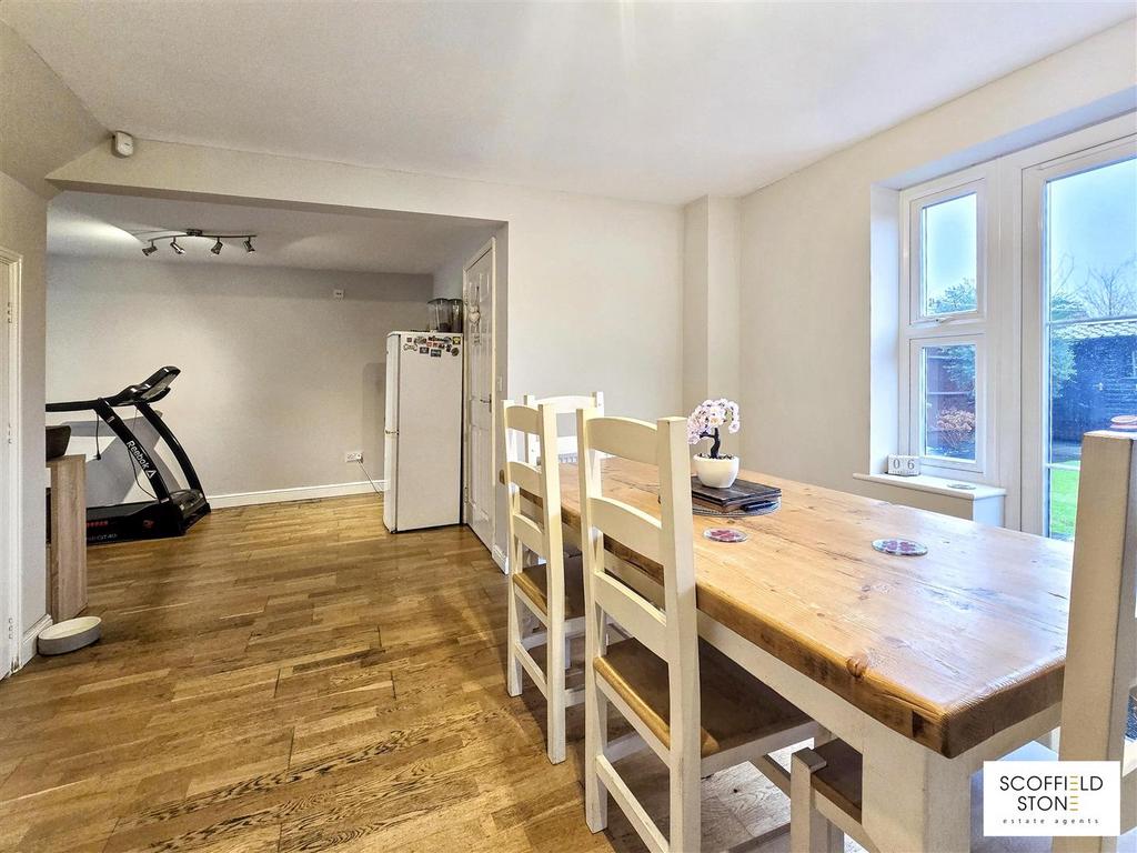 Open plan kitchen/diner and family area