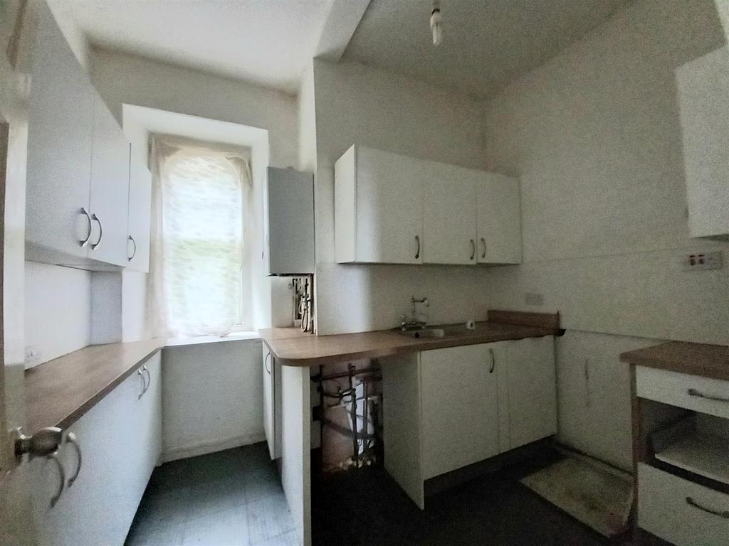 14 Kipling Court Kitchen.jpg
