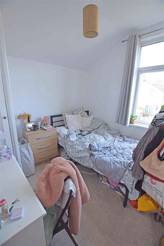 Bedroom4.jpg
