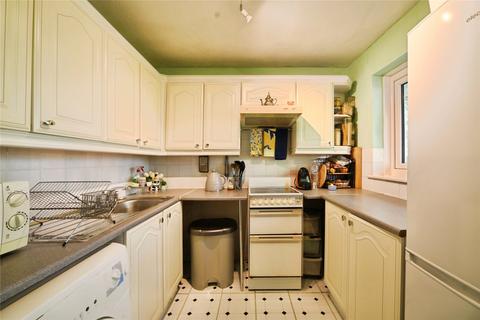 2 bedroom flat for sale, Fenton Road, London, N17