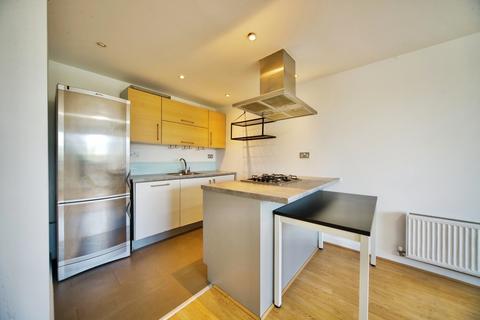undefined, Main Avenue, Enfield, EN1