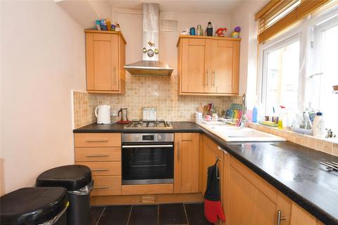 3 bedroom end of terrace house for sale, Connaught Avenue, Enfield, EN1